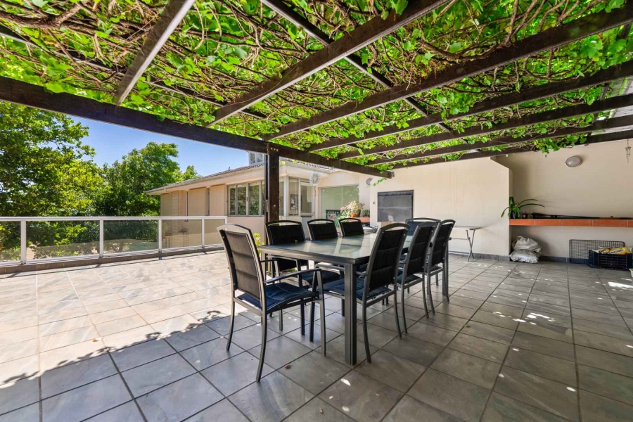 5 Bedroom Property for Sale in Stellenbosch Farms Western Cape